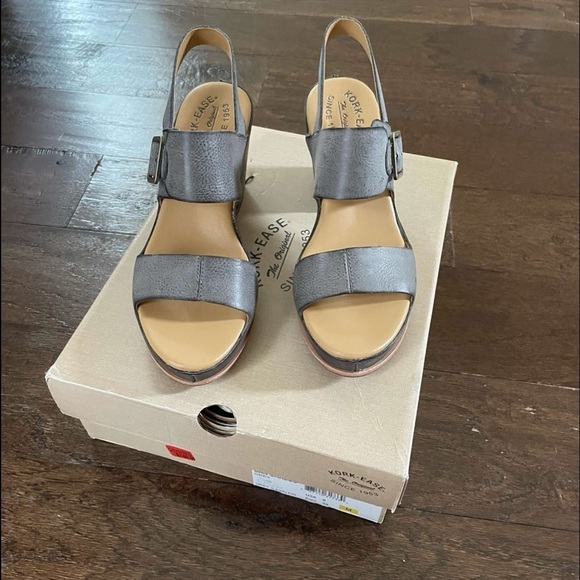 Kork-Ease Gray Sandals - Picture 9 of 14